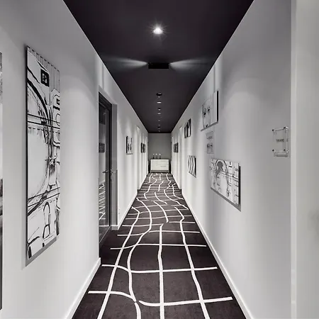 Légère Express Hotel 3*
