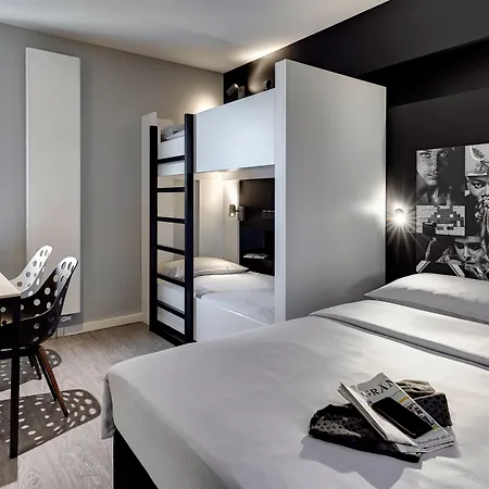 Hotel Legere Express